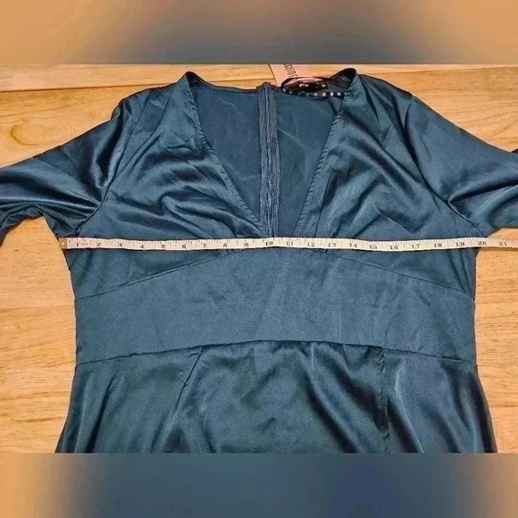 Misguided Women's Size 12 Teal Plunge Midi Dress NWT - Picture 5 of 12